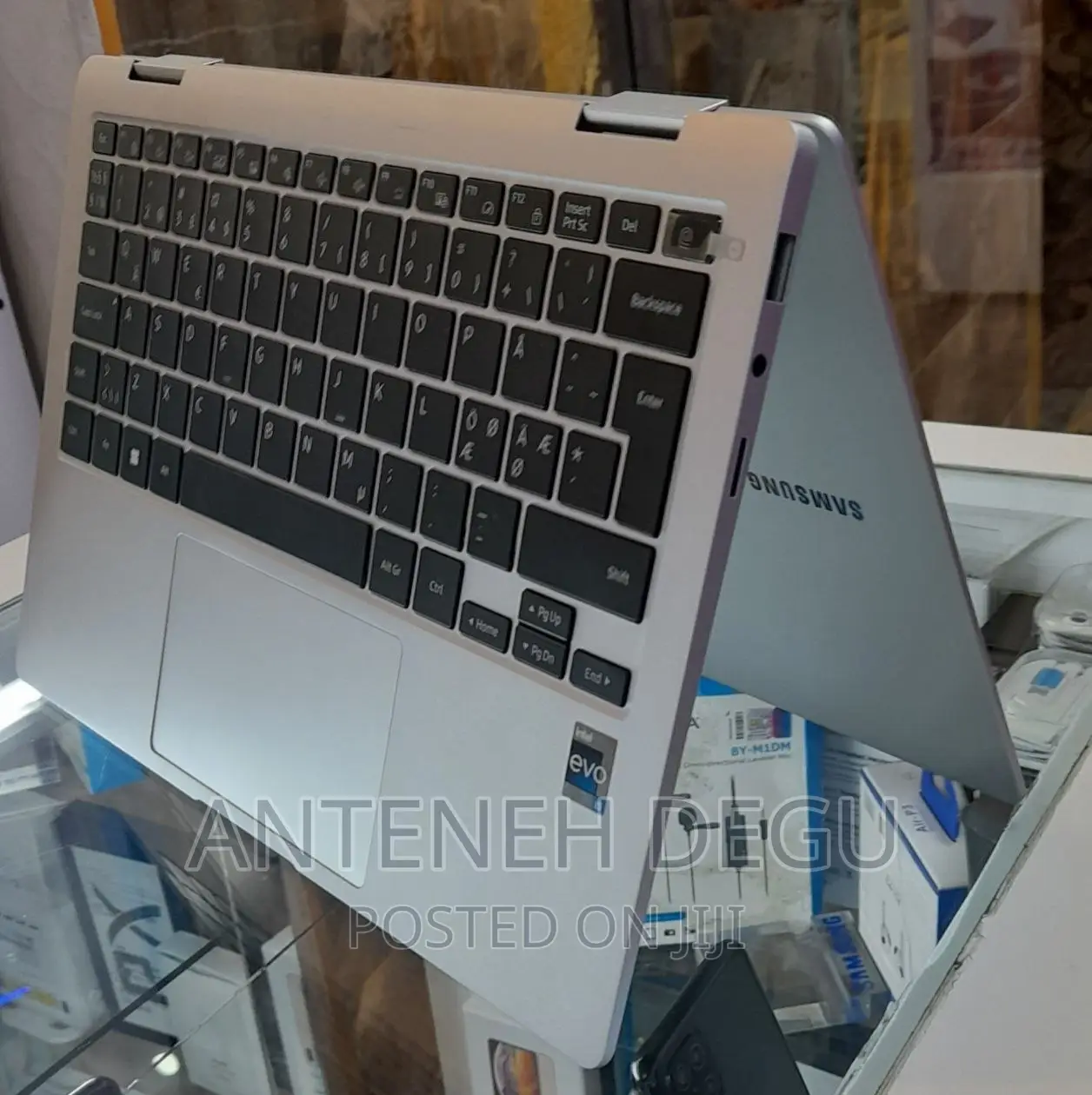 New Laptop Samsung Galaxy Book 2 8GB Intel Core I5 SSD 256GB