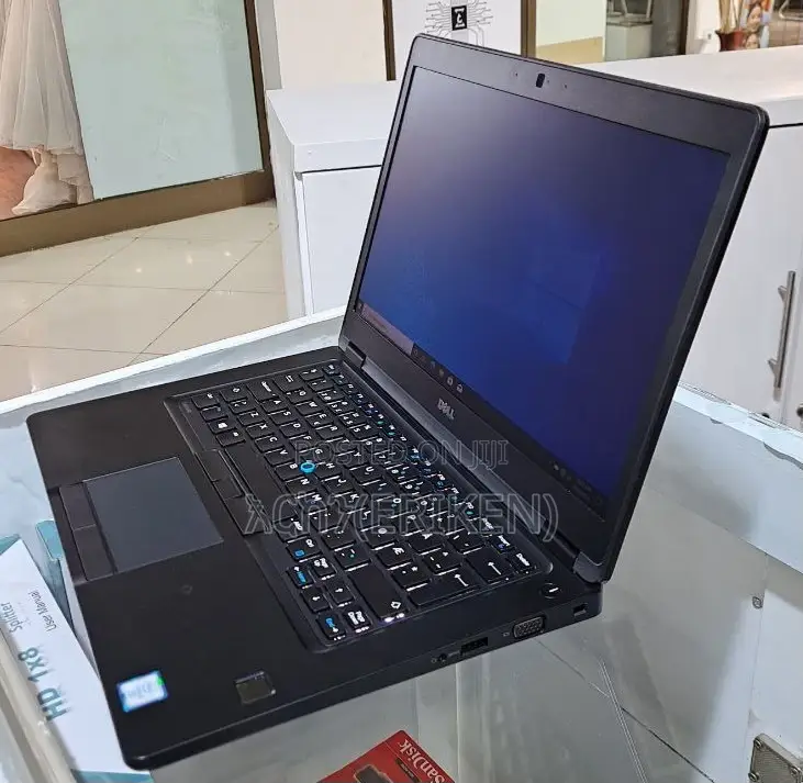 New Laptop Dell Latitude 5310 8GB Intel Core I5 SSD 256GB