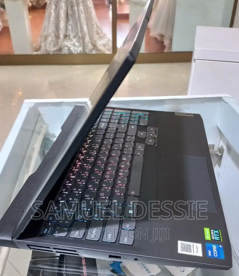 New Laptop Lenovo Ideapad 3 16GB Intel Core I7 SSD 512GB