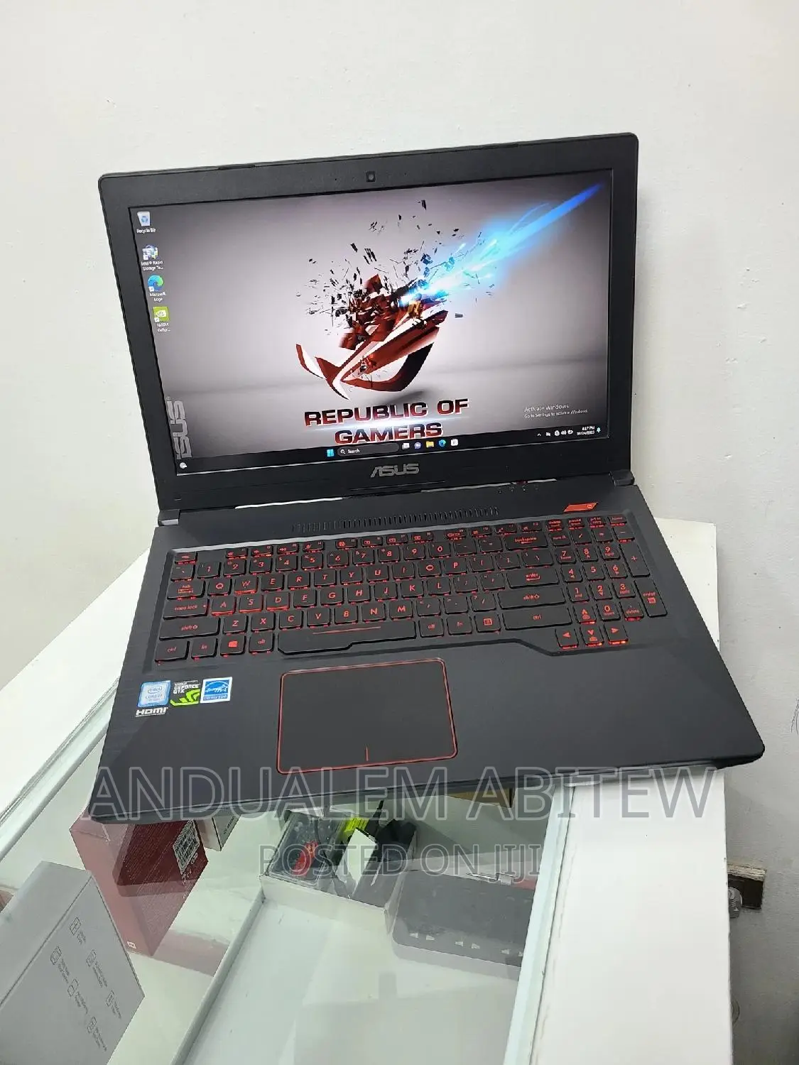 New Laptop Asus FX502VD 8GB Intel Core I7 SSHD+SSD 1T
