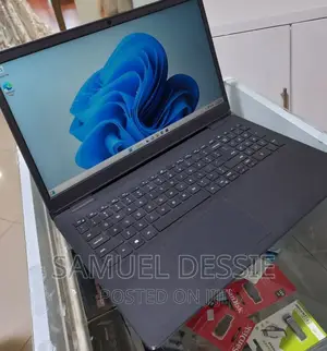 New Laptop Dell Inspiron 15 8GB Intel Core I5 HDD+SSD 256GB