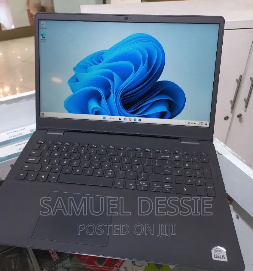 New Laptop Dell Inspiron 15 8GB Intel Core I5 HDD+SSD 256GB