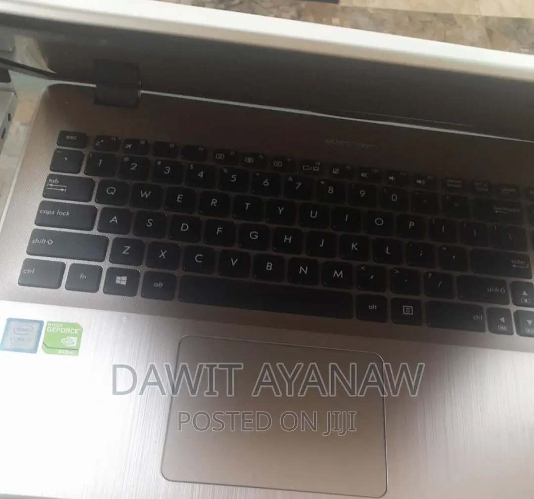 New Laptop Asus VivoBook 15 X505BA 8GB Intel Core I7 HDD+SSD 500GB