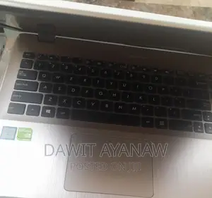 New Laptop Asus VivoBook 15 X505BA 8GB Intel Core I7 HDD+SSD 500GB