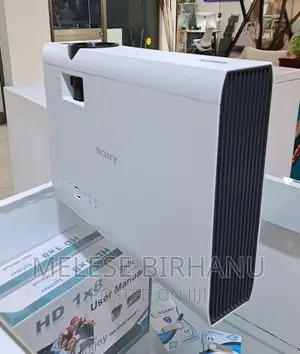 Sony VPL-Dx102 Projector