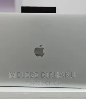 New Laptop Apple MacBook Pro 2017 16GB Intel Core I7 SSD 256GB