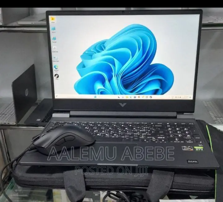 New Laptop HP Victus 16 16GB AMD Ryzen 7 SSD 512GB