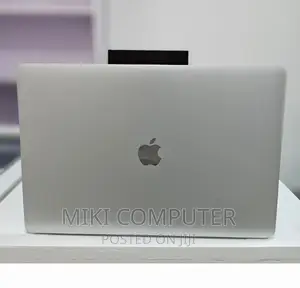 New Laptop Apple MacBook Pro 2017 16GB Intel Core I7 SSD 256GB