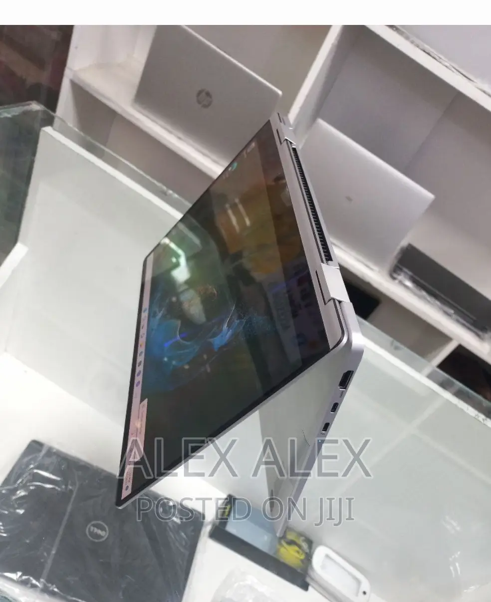 New Laptop Samsung NP-X360 8GB Intel Core I5 SSD 256GB