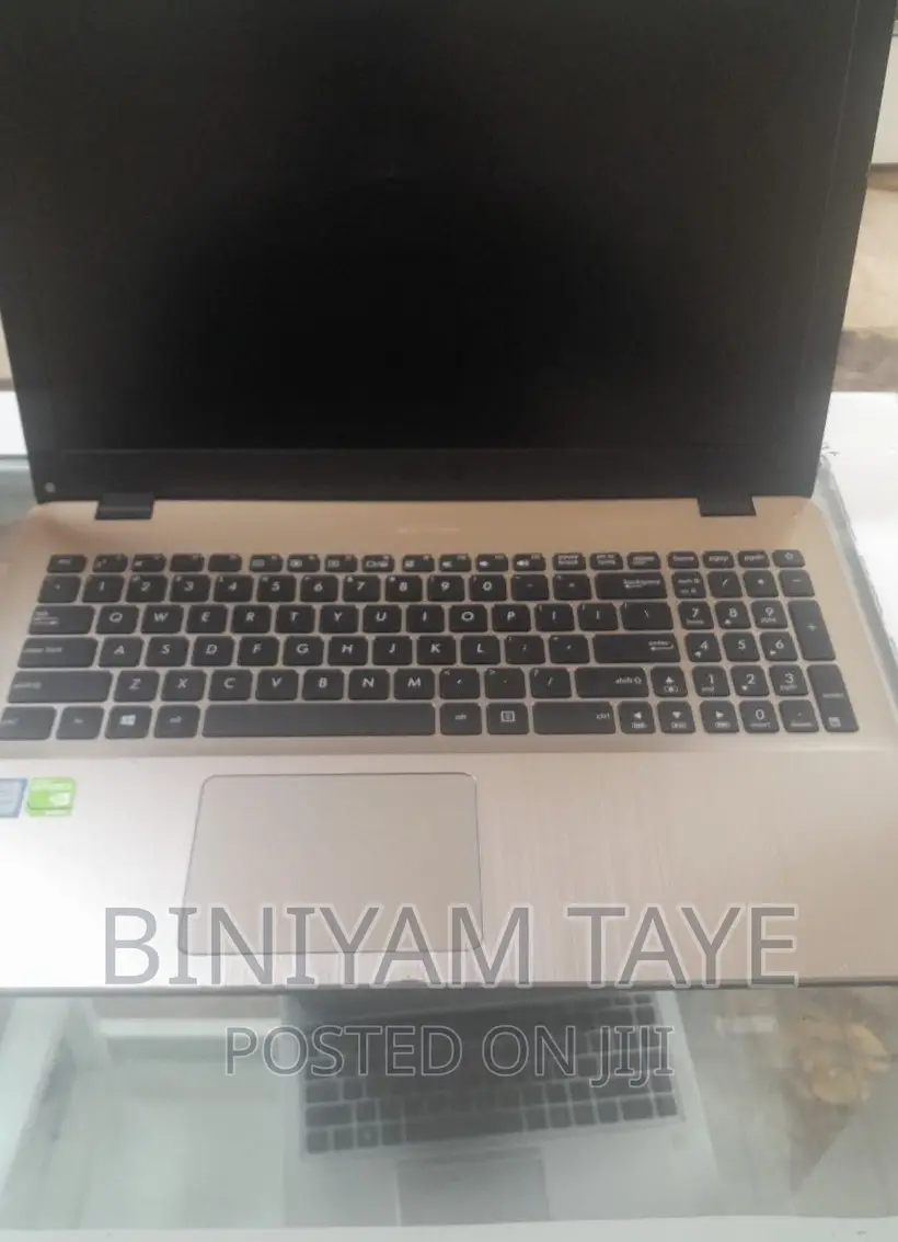 New Laptop Asus VivoBook 15 X505BA 8GB Intel Core I7 HDD+SSD 256GB