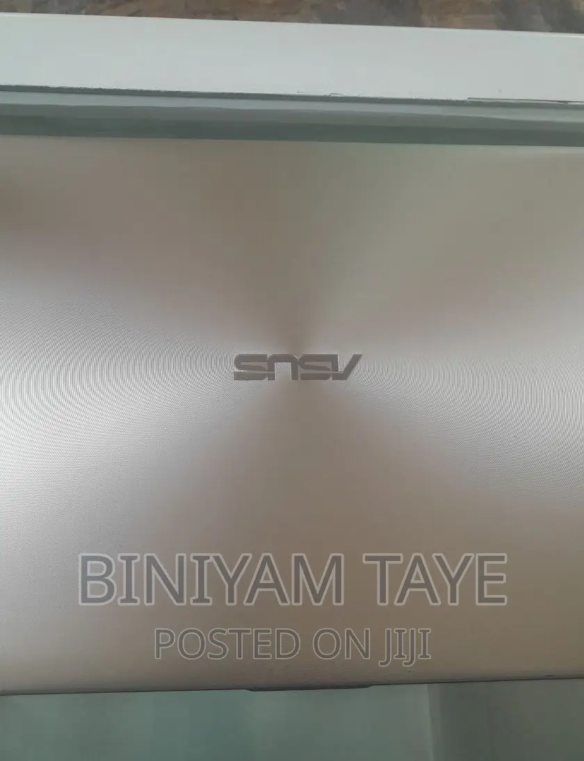 New Laptop Asus VivoBook 15 X505BA 8GB Intel Core I7 HDD+SSD 256GB