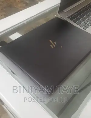 New Laptop HP Spectre X360 13 16GB Intel Core I7 SSD 1T