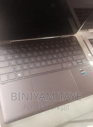 New Laptop HP Spectre X360 13 16GB Intel Core I7 SSD 1T