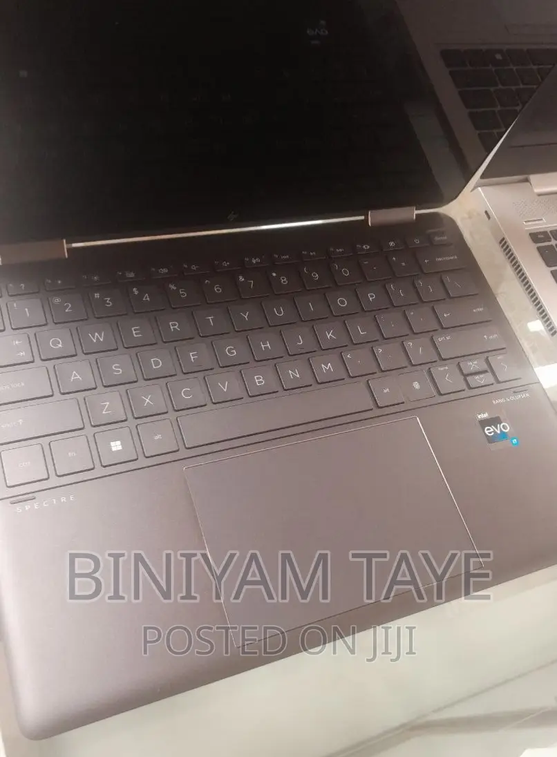 New Laptop HP Spectre X360 13 16GB Intel Core I7 SSD 1T