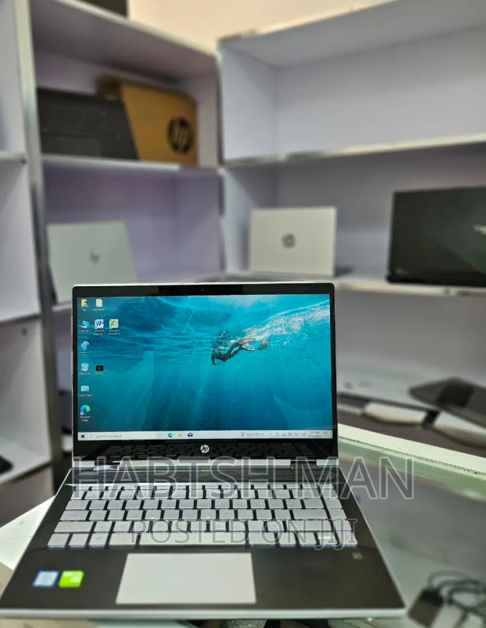 New Laptop HP Pavilion 14 8GB Intel Core i5 SSD 512GB