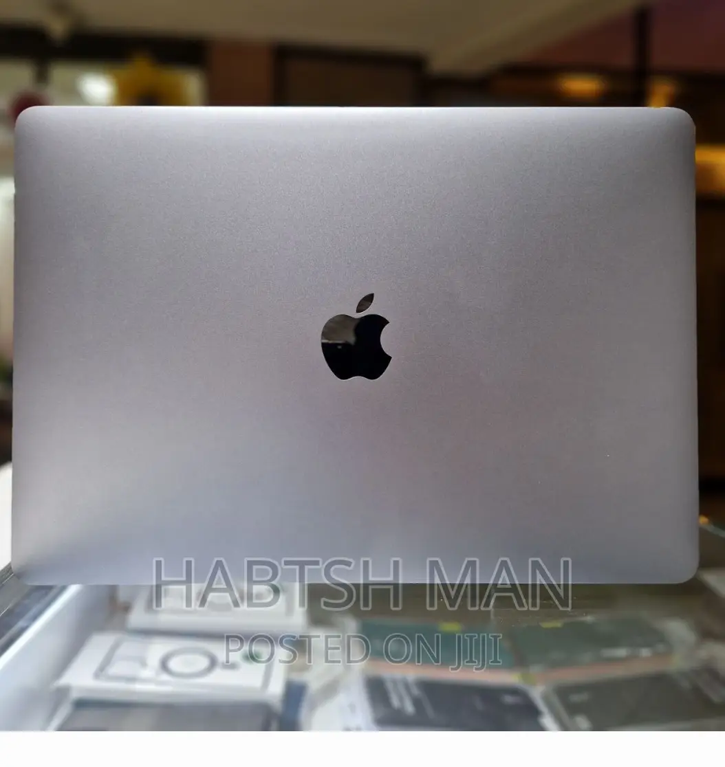 New Laptop Apple MacBook Pro M1 16GB Apple M1 Pro SSD 256GB