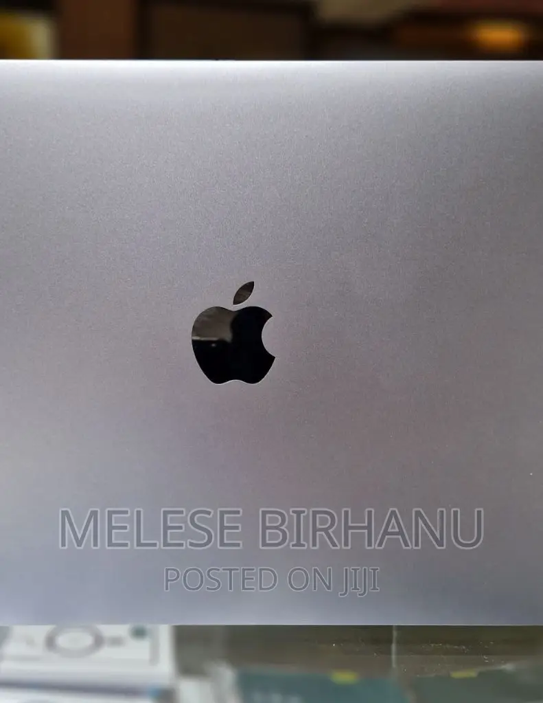 New Laptop Apple MacBook Pro 2020 M1 16GB Intel Core I7 SSD 256GB