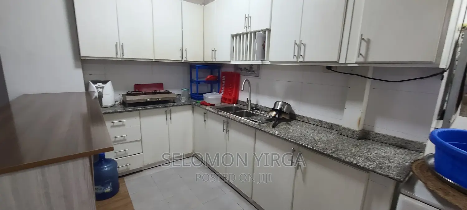 4bdrm Apartment in አድስ አበባ, Bole for rent