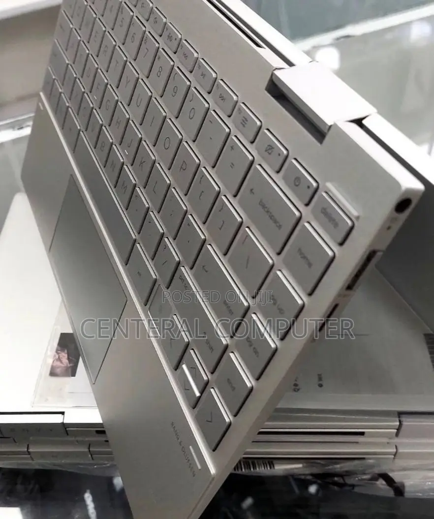 New Laptop HP X360 310 G2 16GB Intel Core I7 SSD 512GB