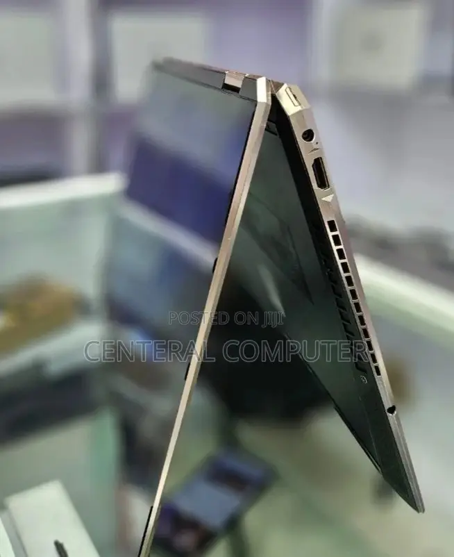 New Laptop HP Spectre X360 13 16GB Intel Core I7 SSD 512GB