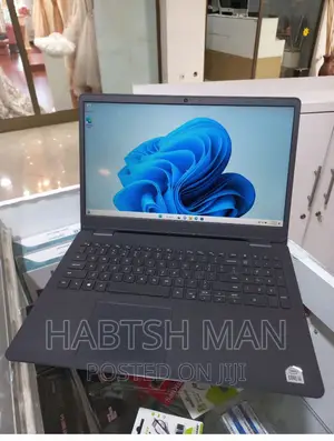 Photo - New Laptop Dell Inspiron 3541 8GB Intel Core I5 HDD+SSD 256GB