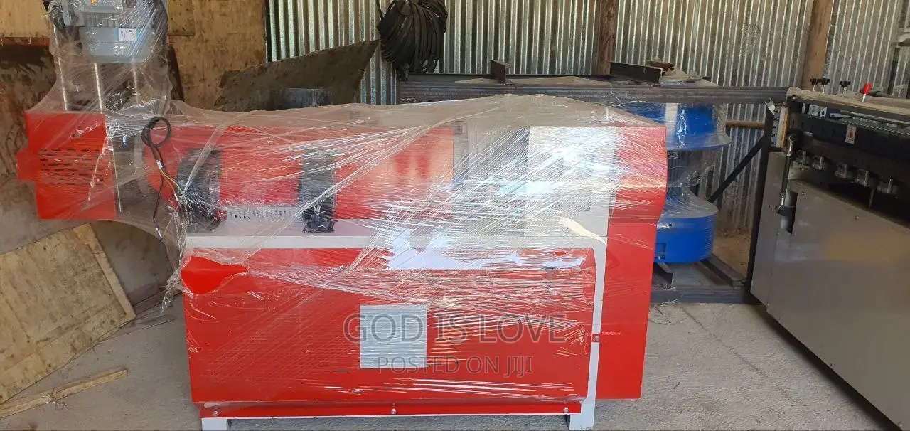 Plastic Recycling Machine