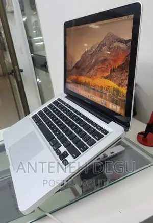 New Laptop Apple MacBook 2011 8GB Intel Core I5 HDD 500GB