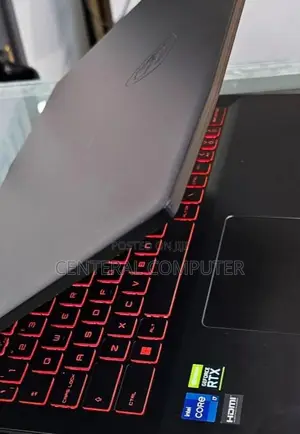 New Laptop MSI Katana GF76 16GB Intel Core I7 SSD 512GB