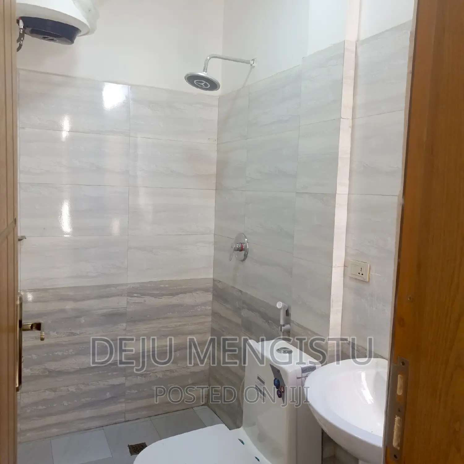 8bdrm House in ሳሚት 72, Bole for rent