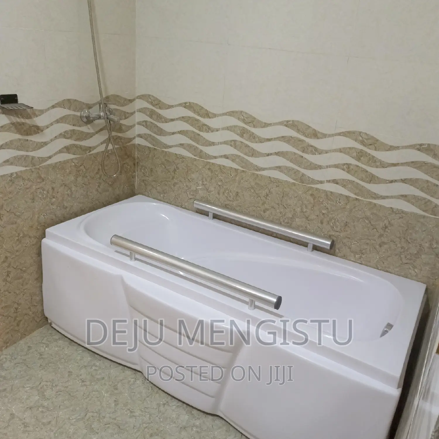 8bdrm House in ሳሚት 72, Bole for rent