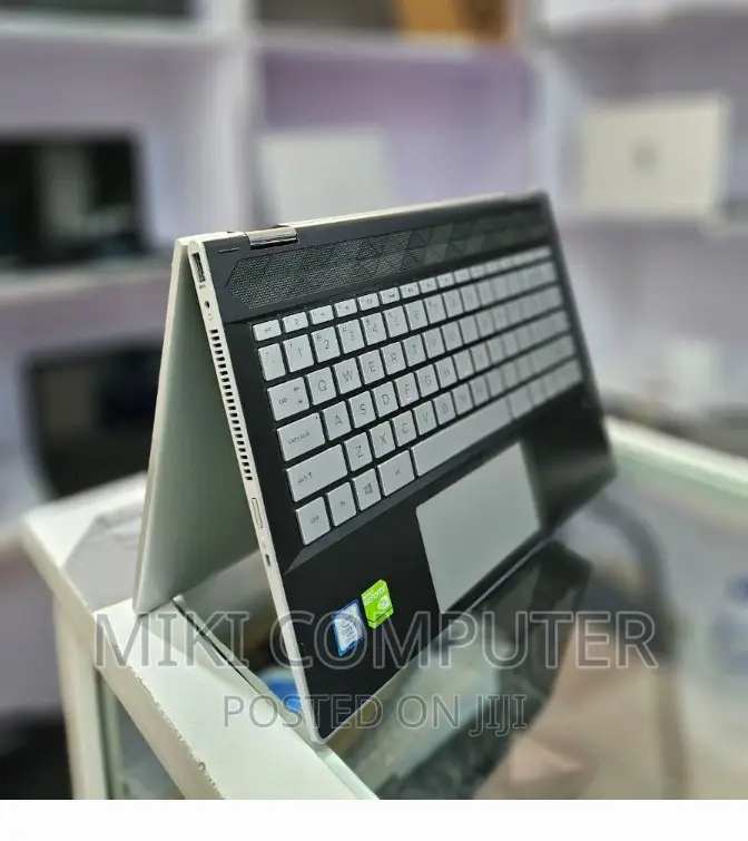 New Laptop HP Pavilion 15 8GB Intel Core i5 SSD 512GB