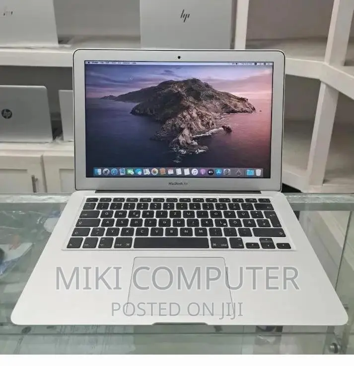New Laptop Apple MacBook Air 2015 8GB Intel Core i7 SSD 128GB