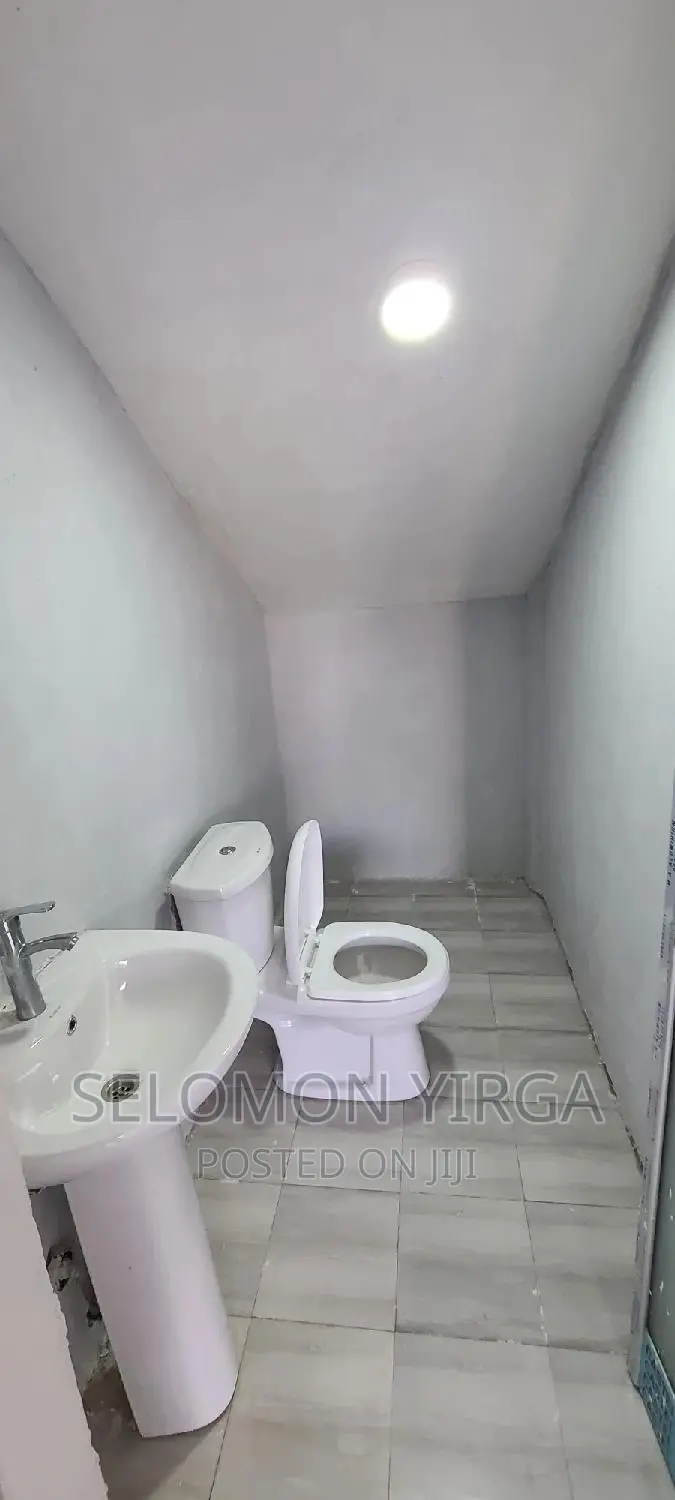 ለክራይ ቀረበ መጋዘን