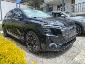 New Audi Q5 2023 Black