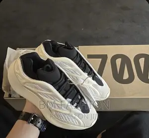 Photo - Women’S Adidas Yeezy 700 V3 | Cream/Black Colors