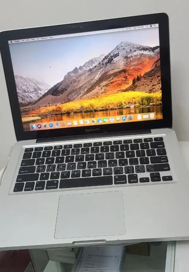 New Laptop Apple MacBook Pro 8GB Intel Core I5 HDD 500GB