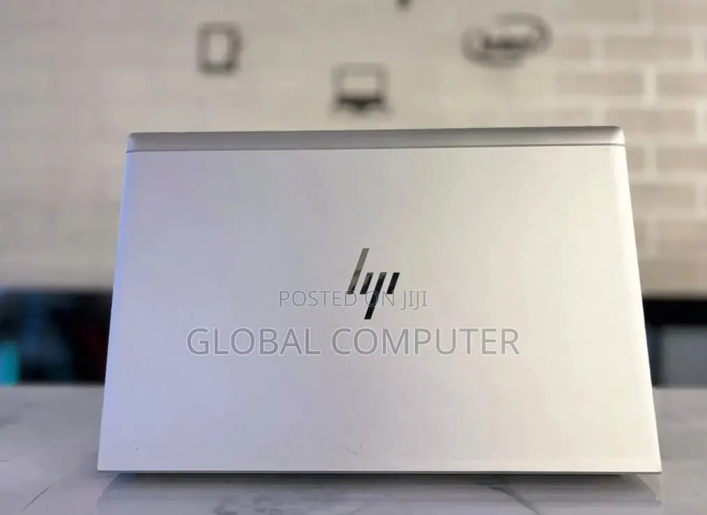New Laptop HP Pavilion 17t 8GB Intel Core I5 SSD 512GB