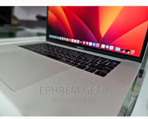 New Laptop Apple MacBook Pro 2017 16GB Intel Core I7 SSD 256GB