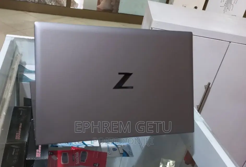 New Laptop HP Zbook Studio G7 16GB Intel Core I7 SSD 512GB