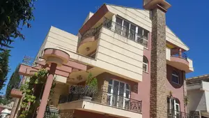 11bdrm House in Ayat, Bole for sale