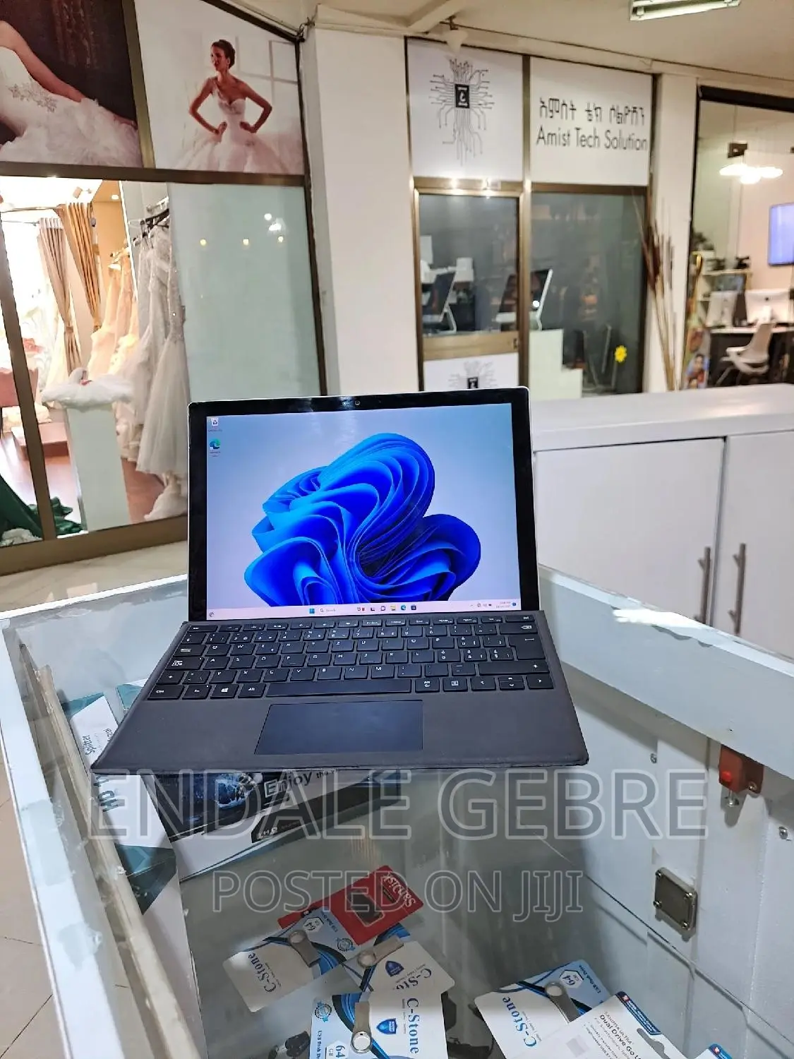 New Laptop Microsoft Surface Pro 4 8GB Intel Core I5 SSD 256GB