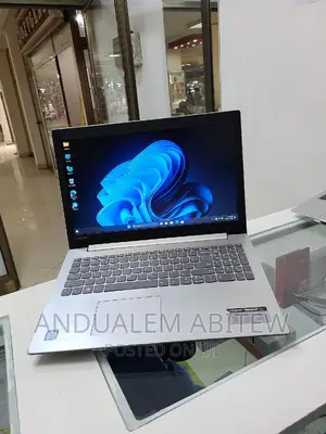 New Laptop Lenovo Ideapad 3 8GB Intel Core I5 SSHD (Hybrid) 1T