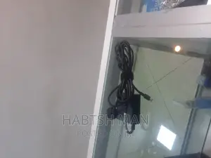 Photo - Hp Type C Charger