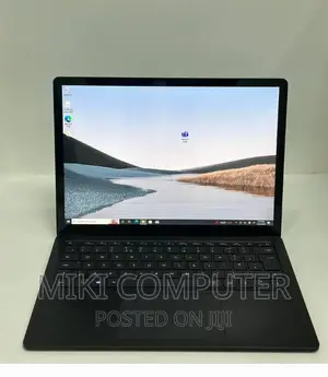 New Laptop Microsoft Surface 8GB Intel Core I5 SSD 256GB