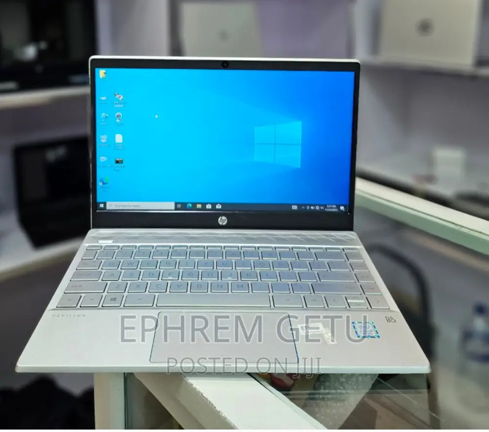 New Laptop HP Pavilion 13 8GB Intel Core I7 SSD 512GB