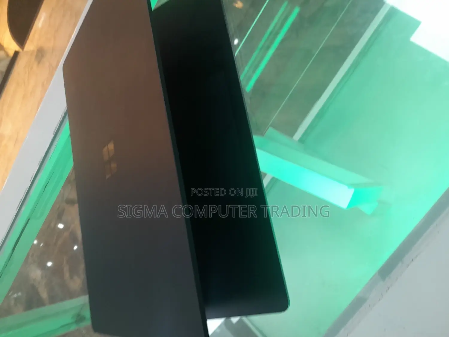 New Laptop Microsoft Surface Book 3 8GB Intel Core I5 SSD 256GB