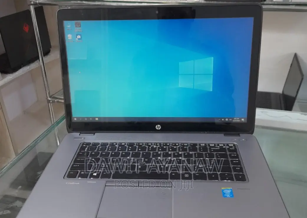 New Laptop HP 8GB Intel Core I5 SSD 256GB
