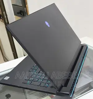 New Laptop Alienware Area-51m 32GB Intel Core i7 SSD 1T