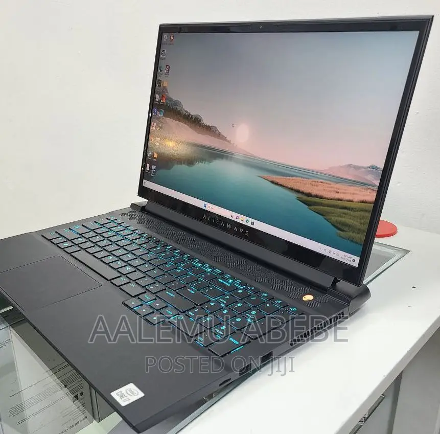 New Laptop Alienware Area-51m 32GB Intel Core i7 SSD 1T