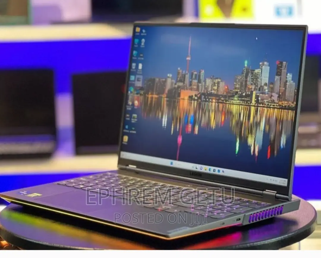 New Laptop Lenovo Legion 7 32GB Intel Core I7 SSD 1T